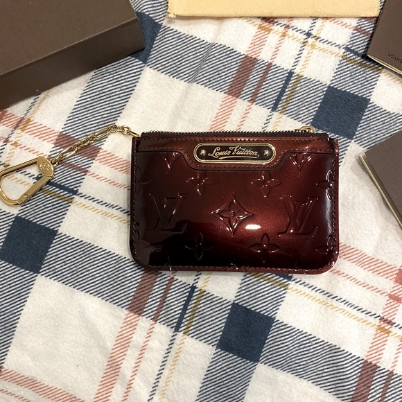 Louis Vuitton Accessories - Louis Vuitton Vernis Key pouch wallet Cles
